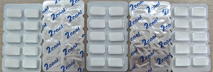 ماذا يحتوي مضغ العلكة؟